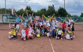Kinder Tenniscamp 2025.jpg