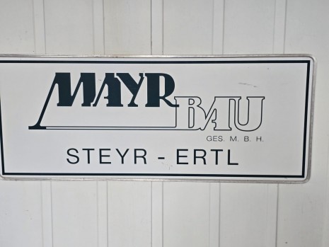 WhatsApp Image 2025-11-24 at 21.56.15 (1).jpeg