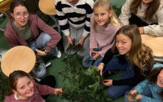 Adventkranzbinden 2025_6.jpeg