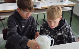 Experimente mit Schnee_1.jpeg