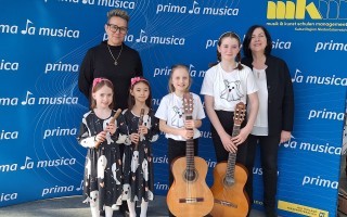 Spuki fun mit  Lucia Scherzenlehner und Gundi Hörtler.jpg