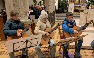 9 Gitarrenensemble 2 Dana Memioglu (c) Musik- und Kunstschule Waidhofen_Ybbstal