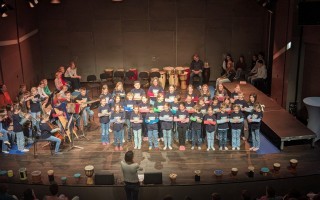 17 PlenkerSingKids