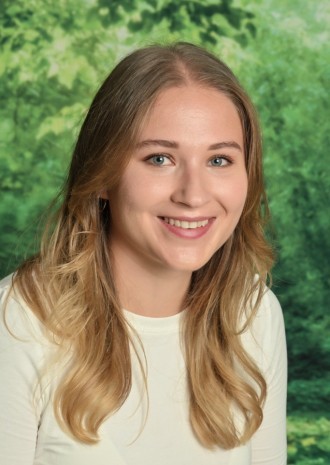 Celine Hödlmoser.jpeg