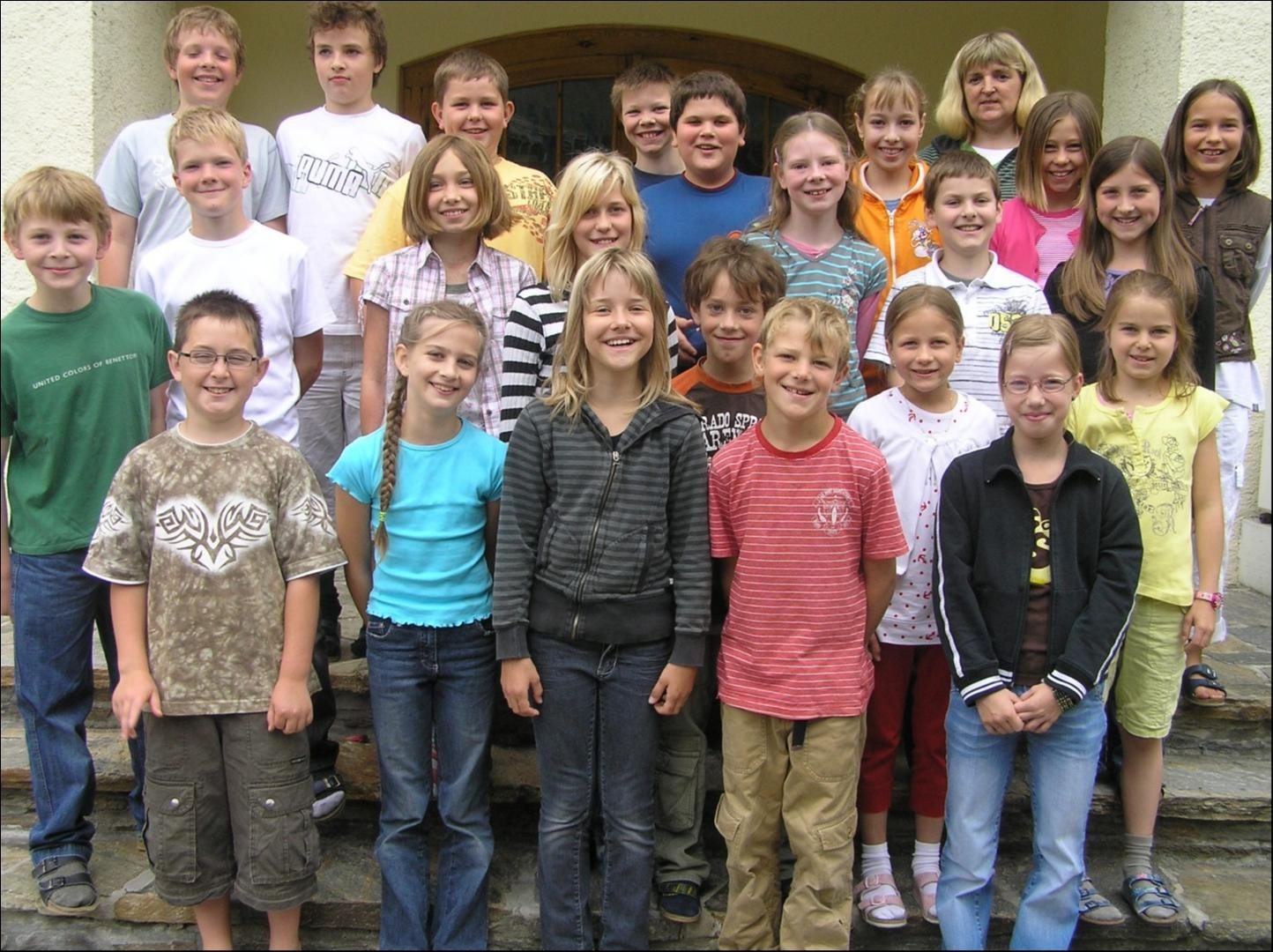 Klasse 2008 2009 4b.jpg