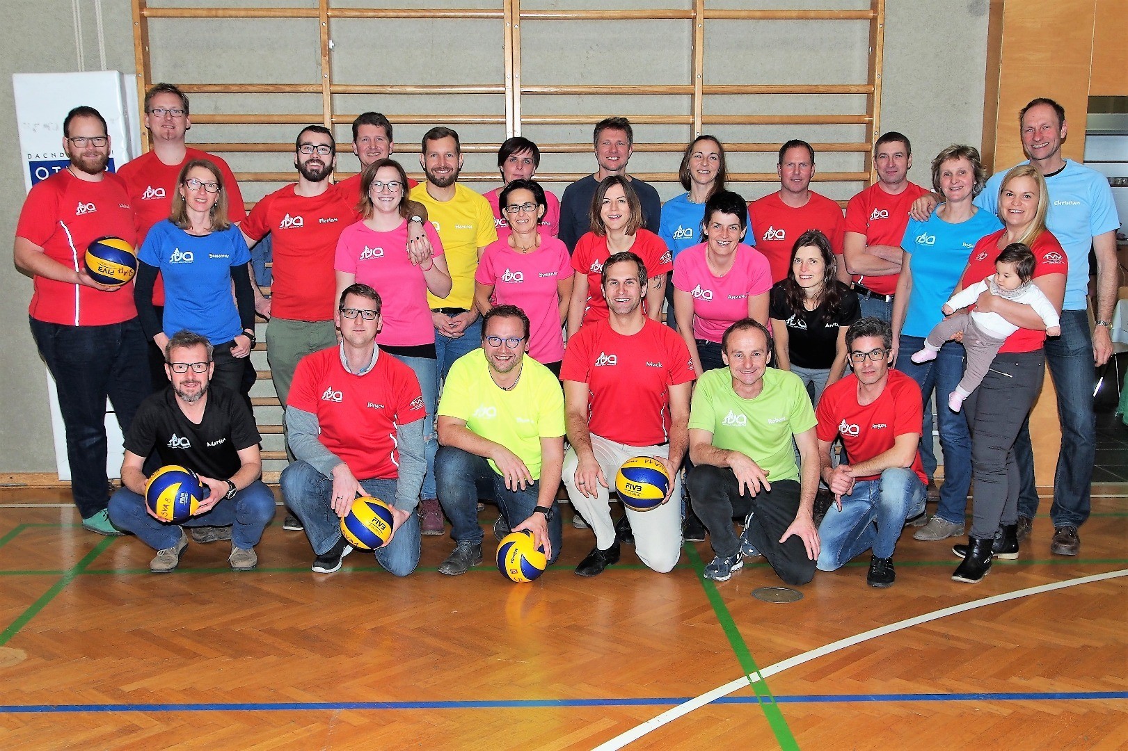 Volleyb_Hobby_Gruppenfoto-12-2016.jpg