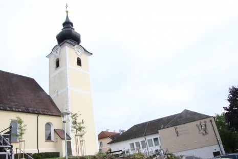 Pfarr_Gemeinde_Zentrum (1).jpeg